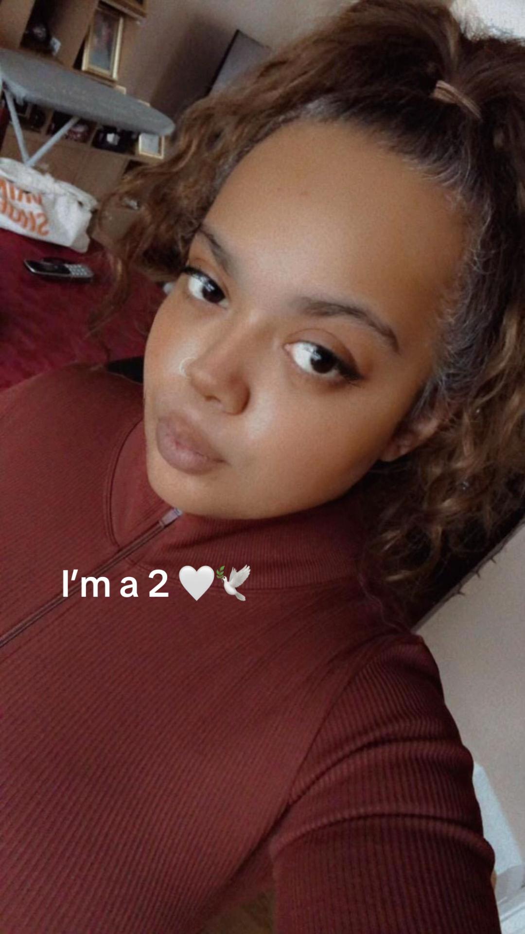 @🫣🩵Nina-Nicole🤍🌕🎹🥊🖖🏻🧡