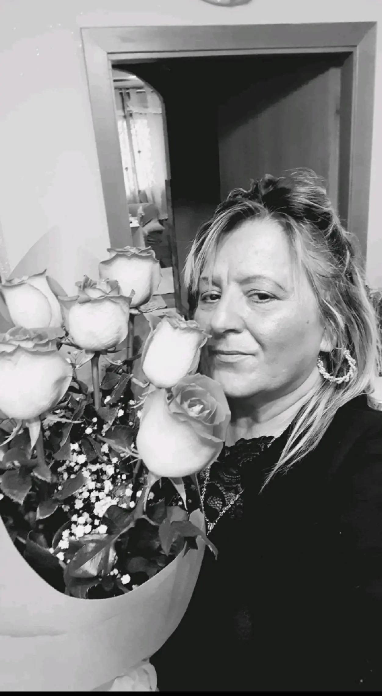 @angela bella bionda pazzerella