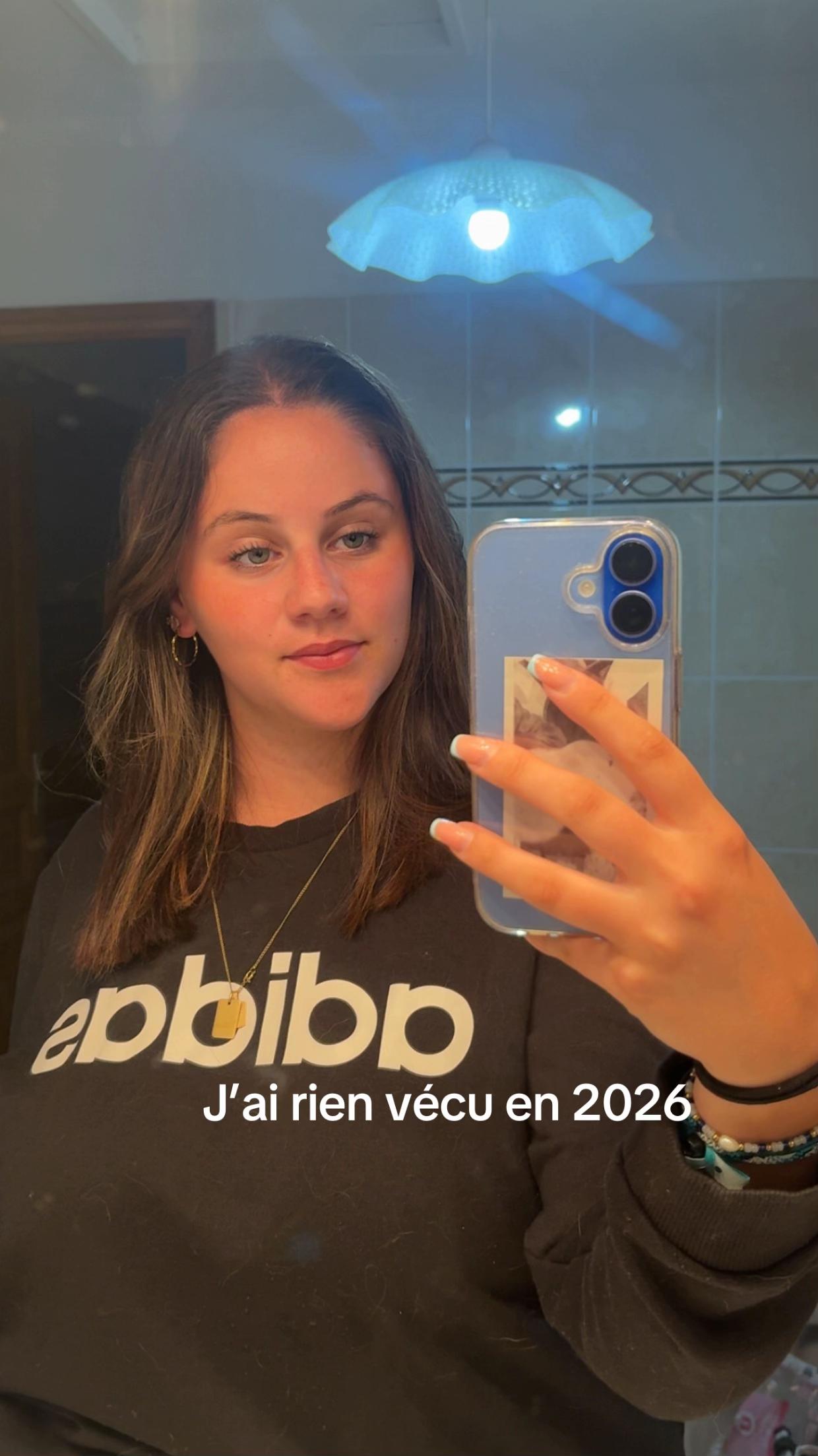 @lucieeee
