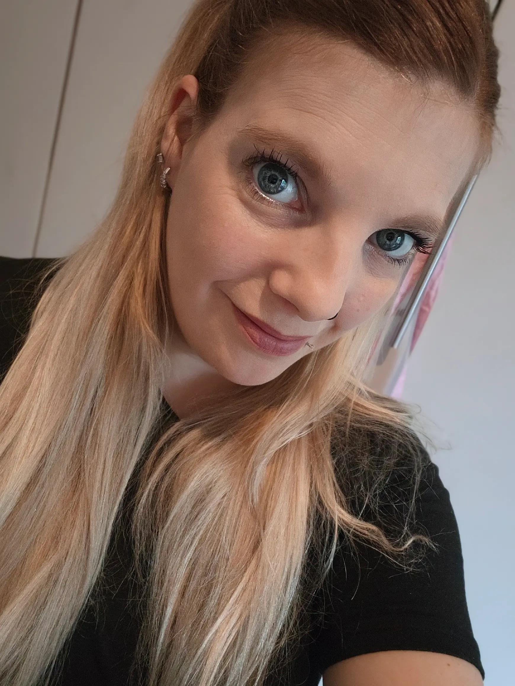 @_Nina_Koenig