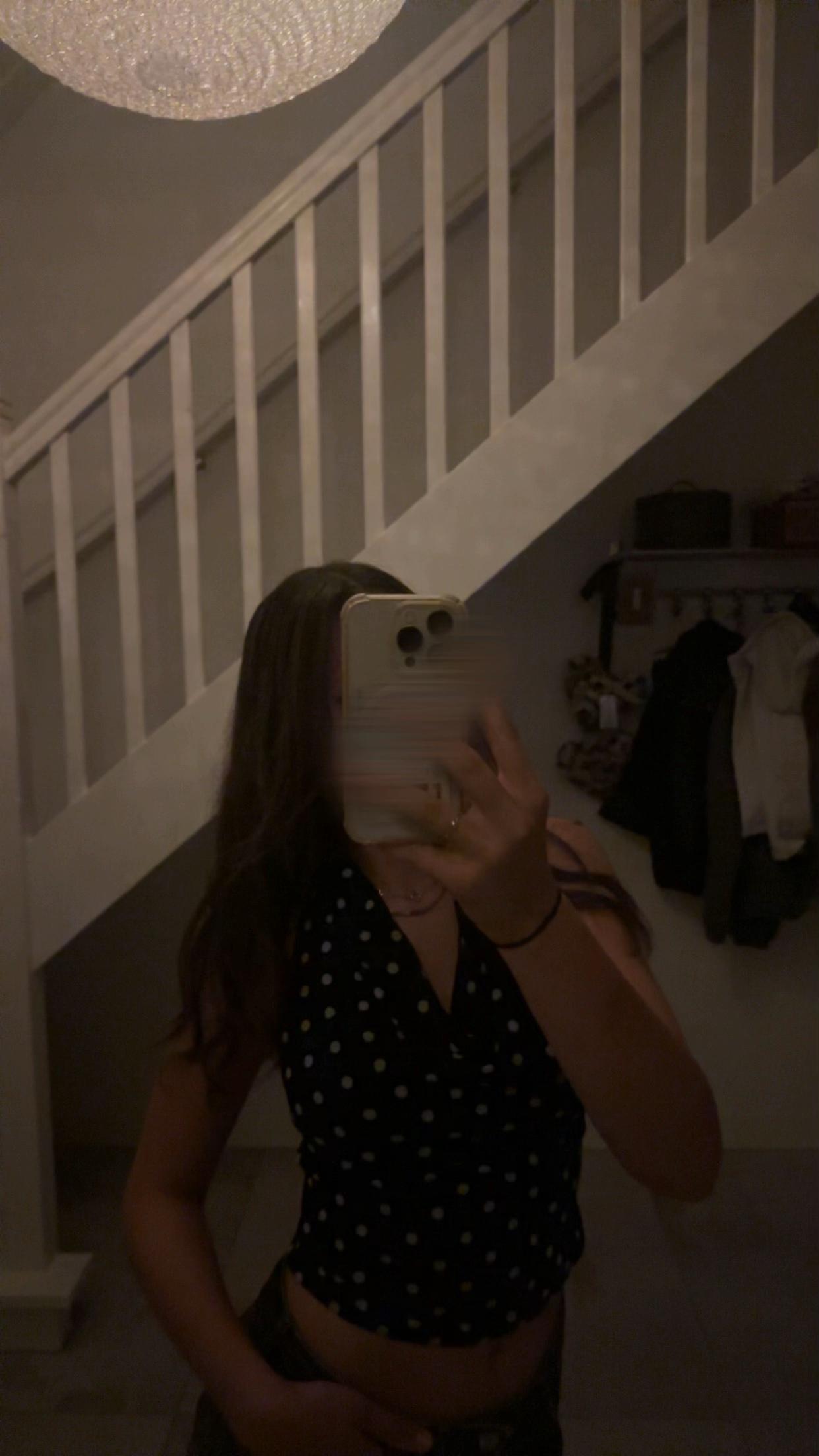 @𝑬