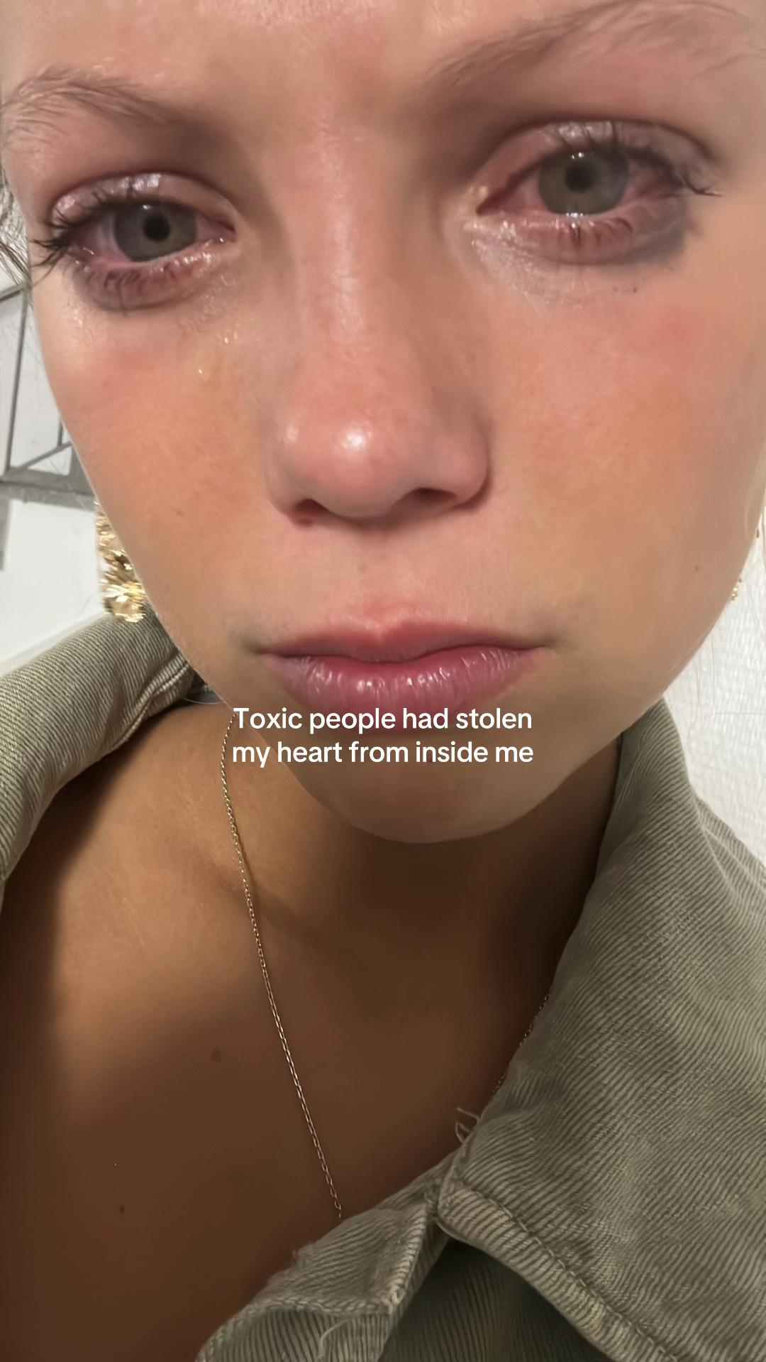 @𝗅𝗂𝗅𝗅𝗒