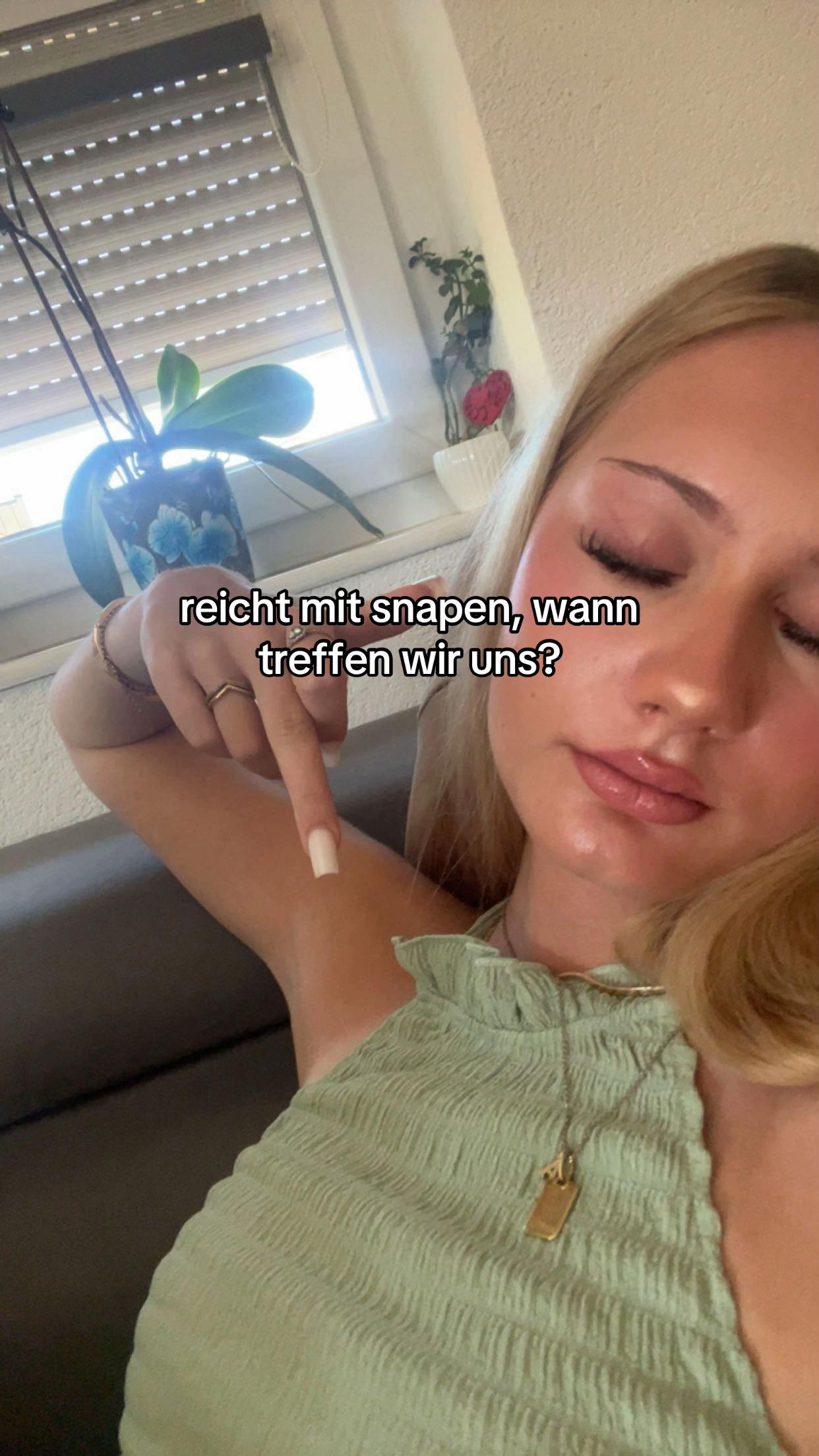 @ꫀꪑꪗ