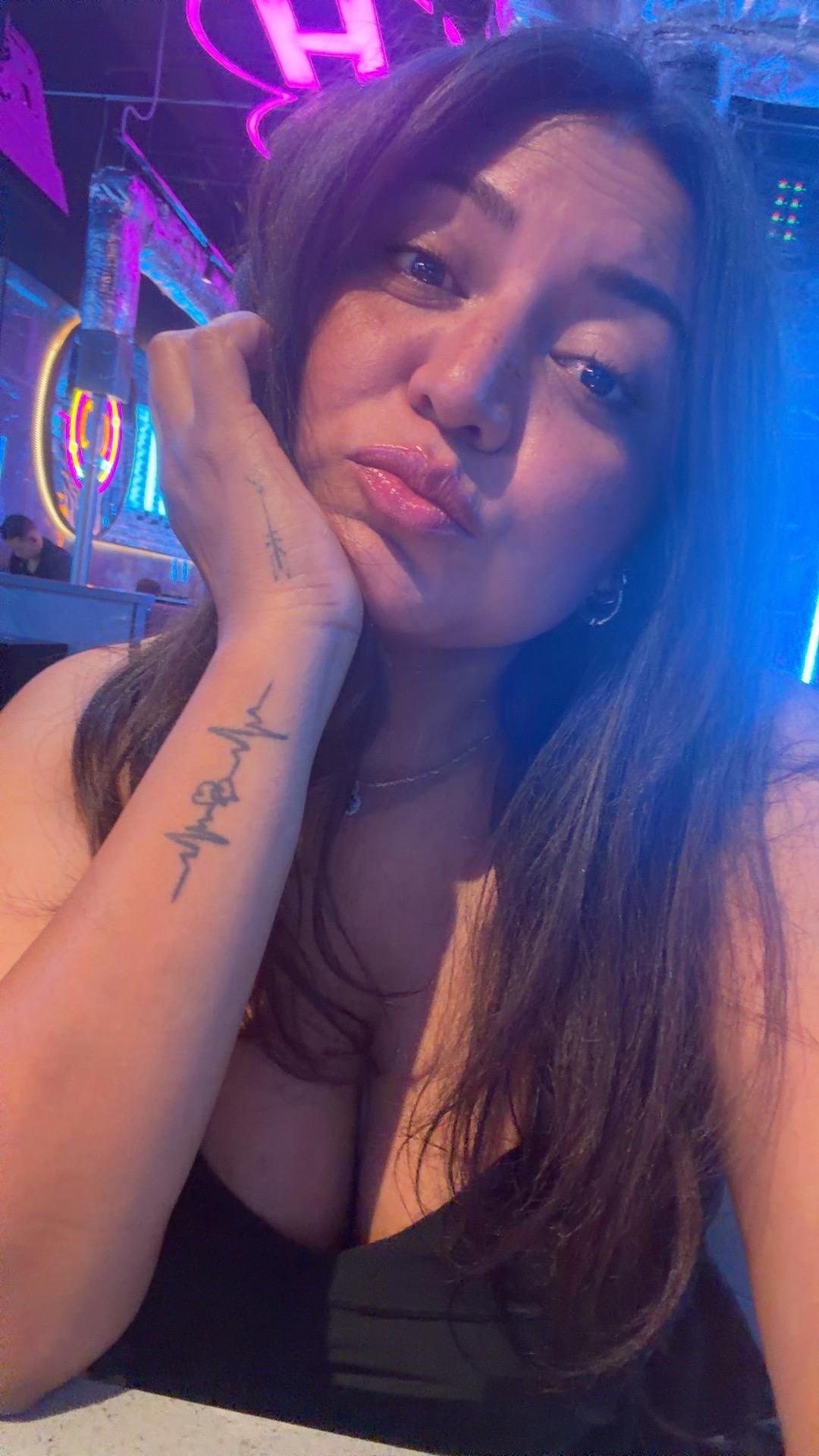 @Isabella90