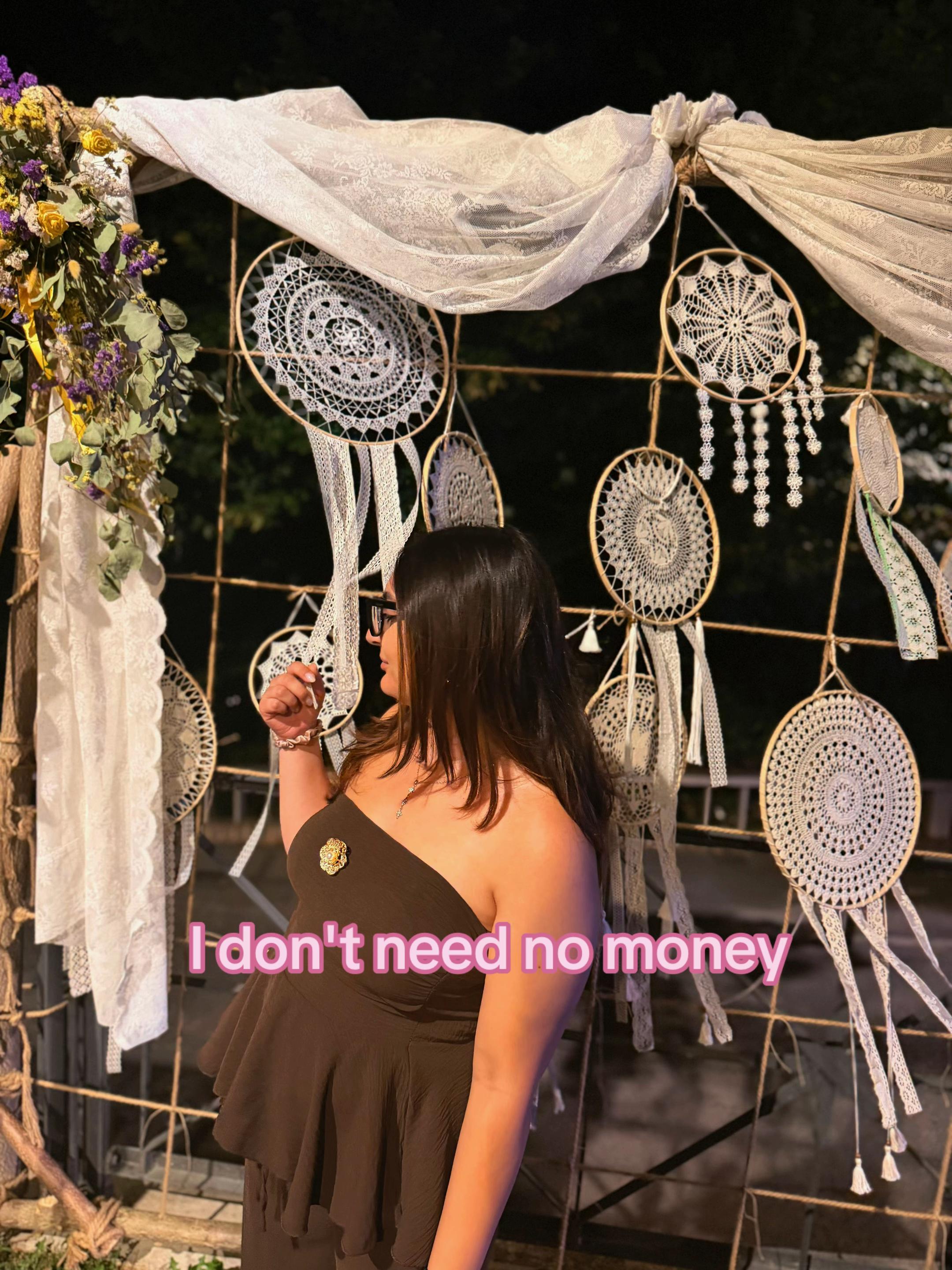 @Roberta