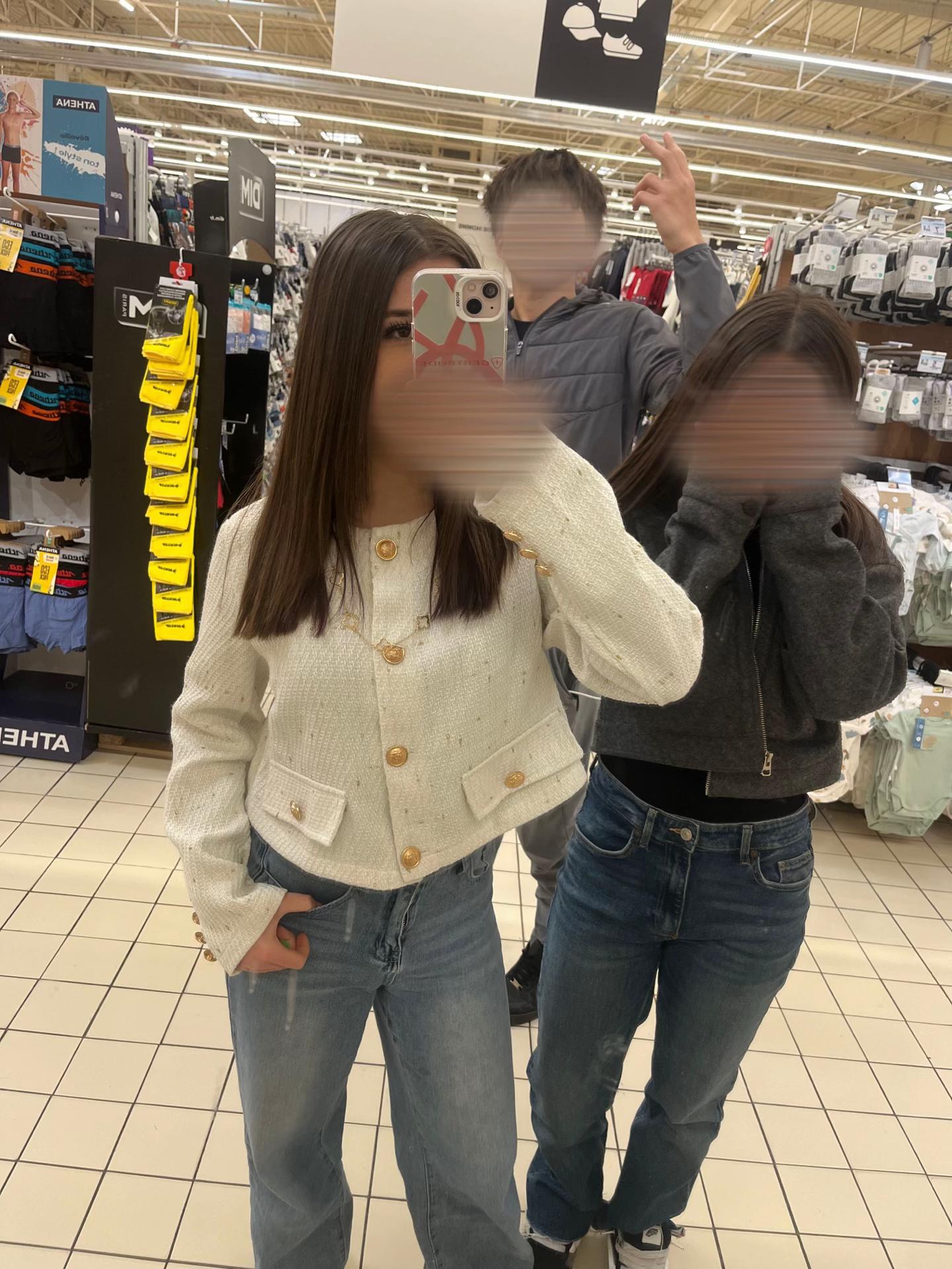 @𝐈𝐋𝐎'🇭🇺