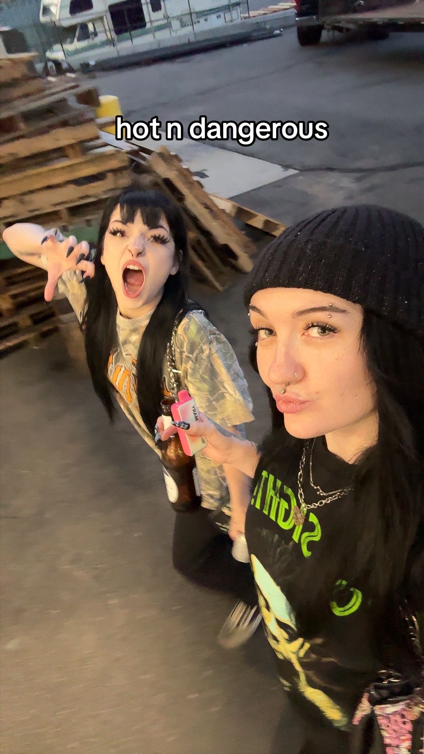 @𝓁𝒾𝒶𝓃𝒶🧟&zwj;♀️