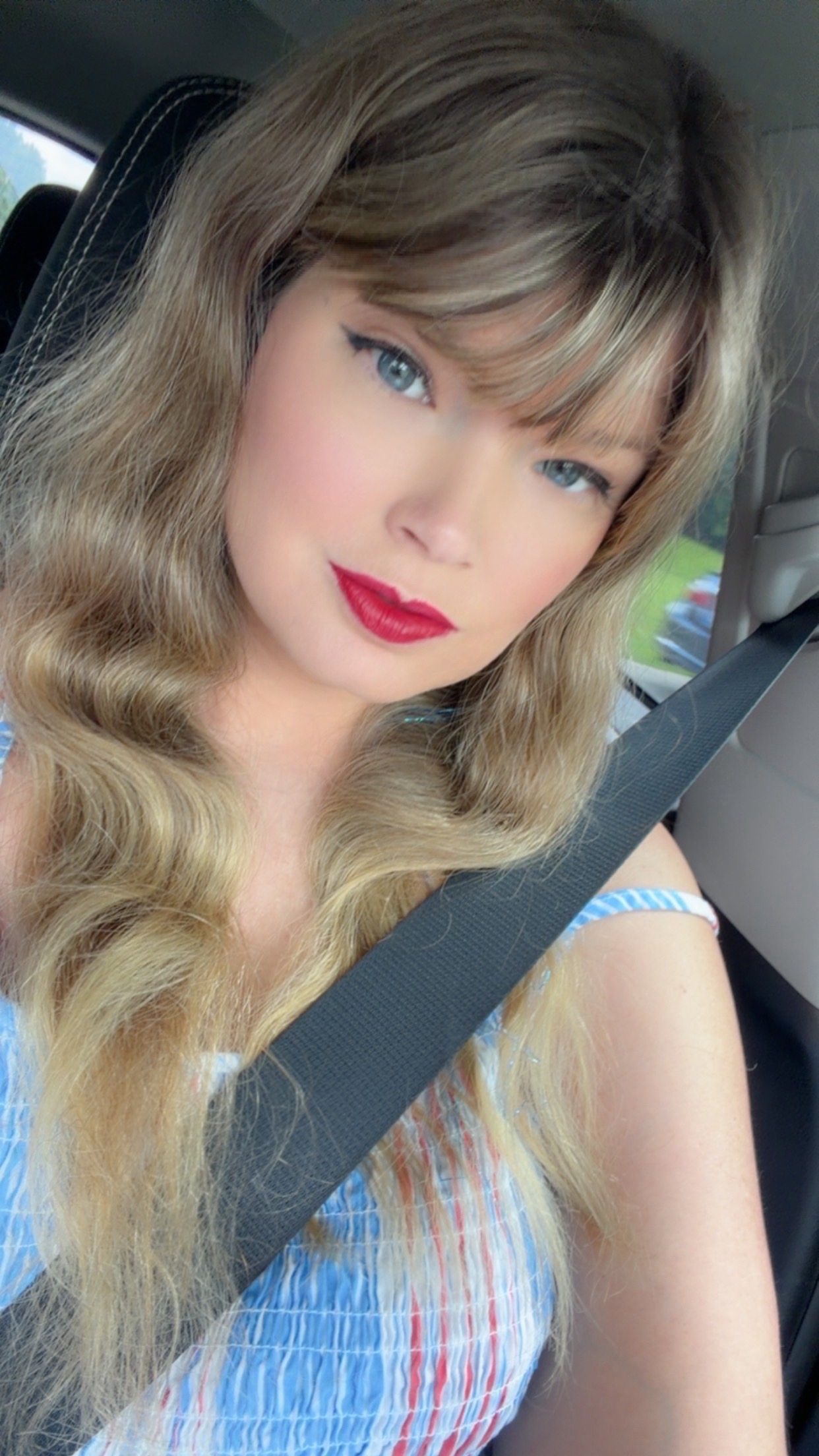 @laurenashley131989