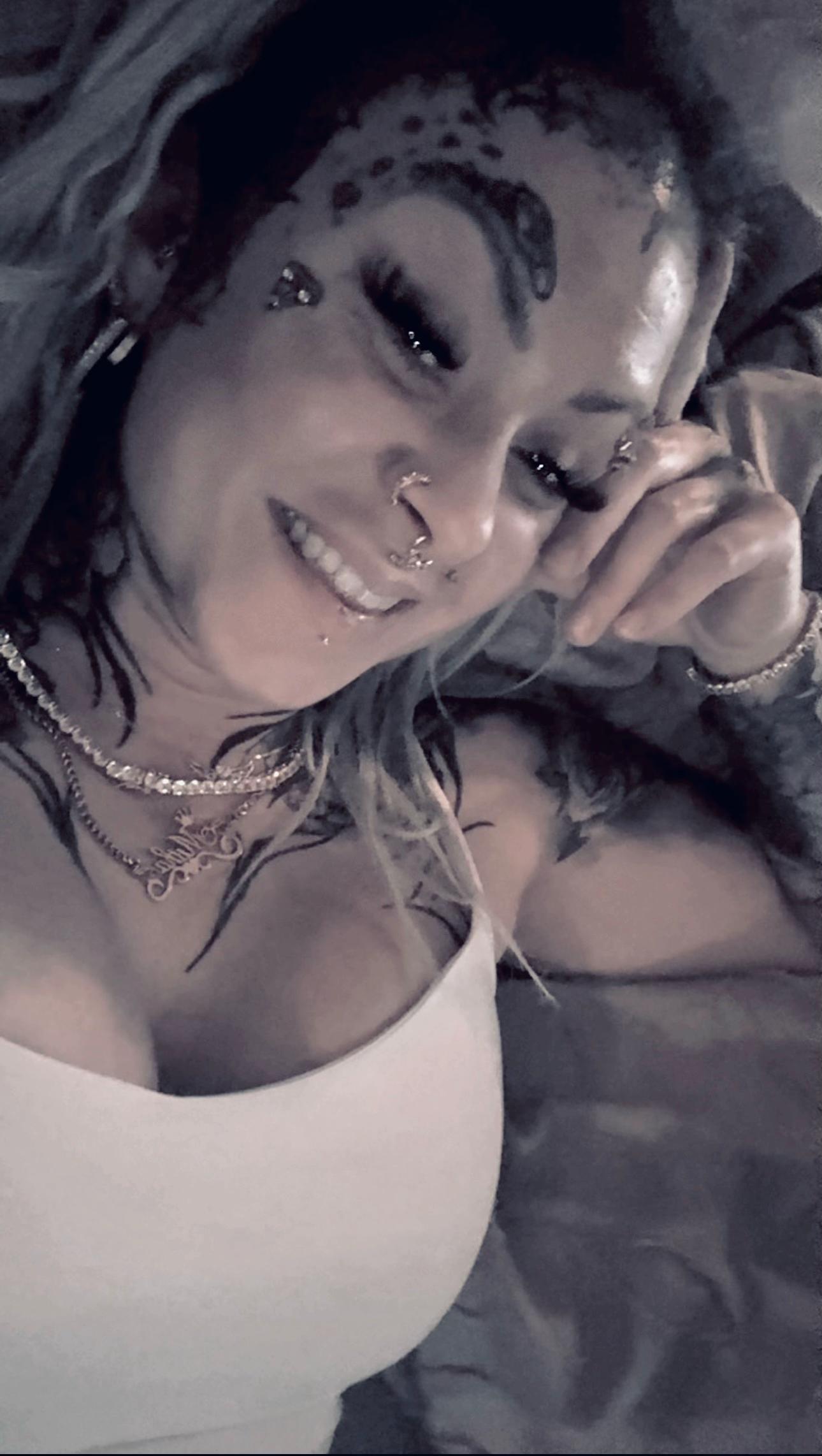 @✨💎MithaBlom💎 ✨