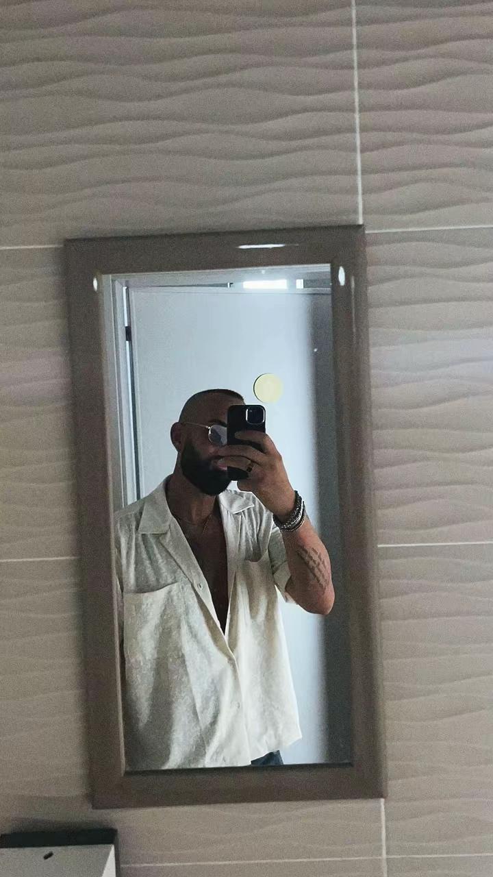 @Nik.C83
