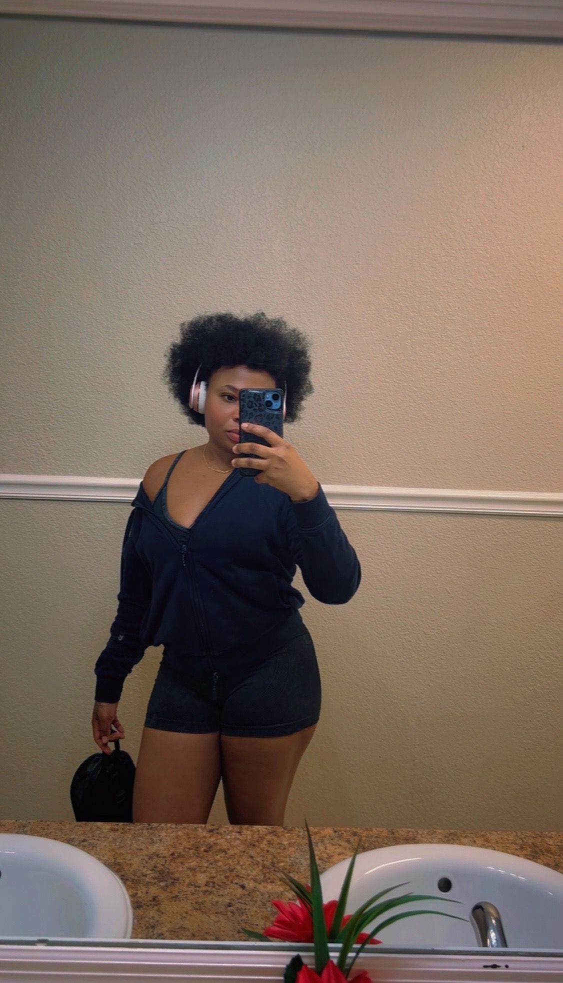 @VEESHOP