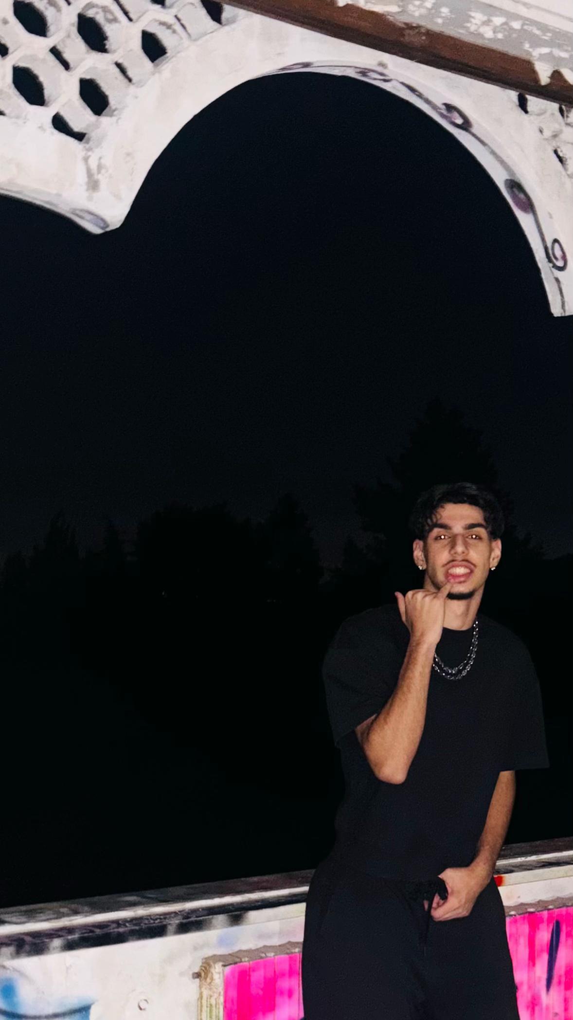 @𝐈𝐔𝐋𝐈𝐀𝐍 🦇