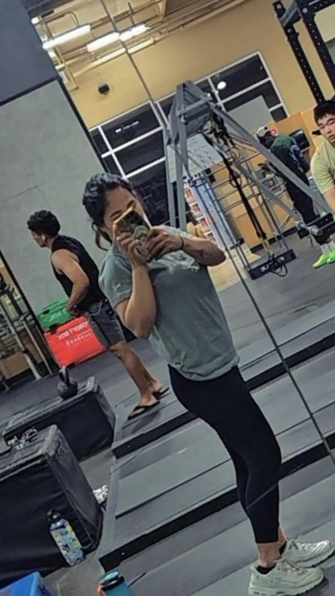 @nicole14