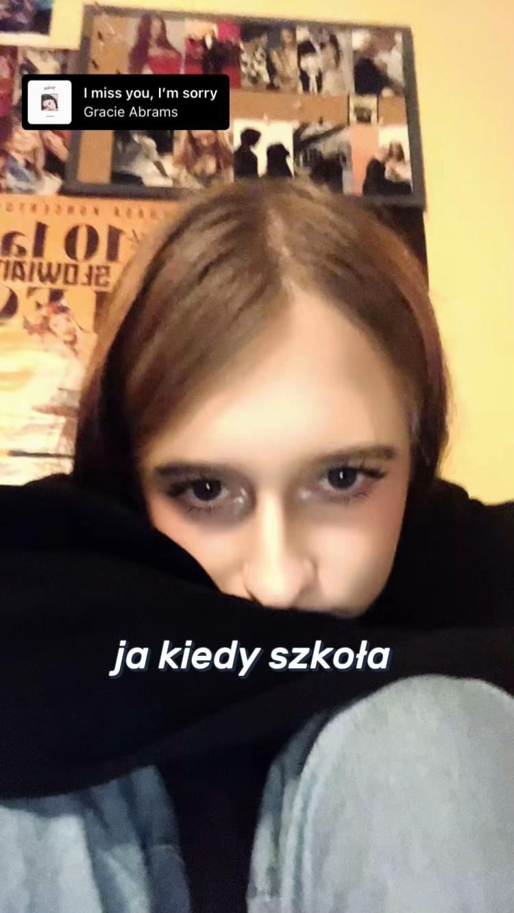@𝑳𝒊𝒍𝒚 𝑴𝒂𝒍𝒇𝒐𝒚