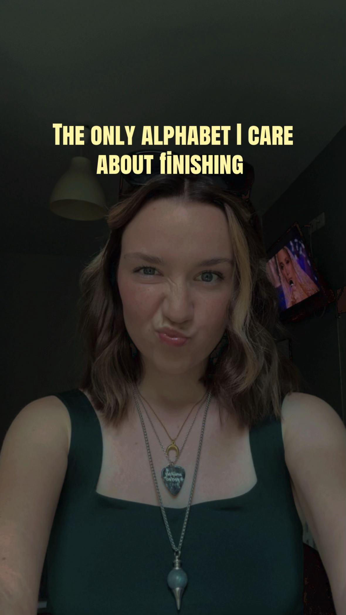 @hi.itsmoonbee