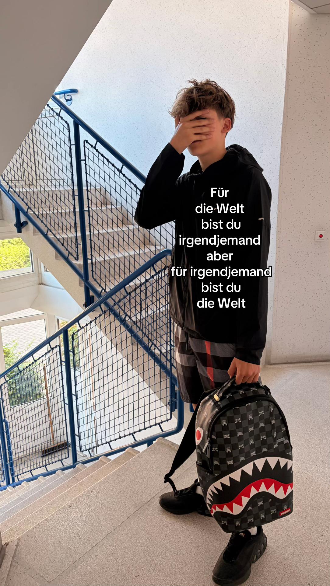 @tony_pyz_