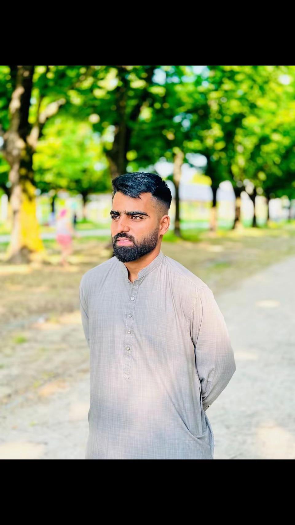 @ملک گجرات آلہ 🫀🫂🫶🏻