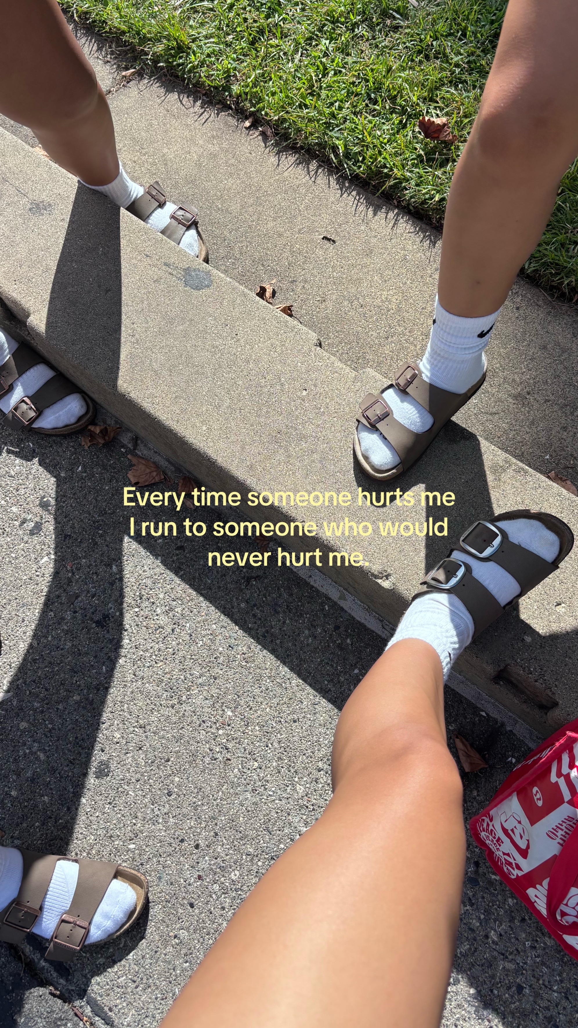 @valeslife_