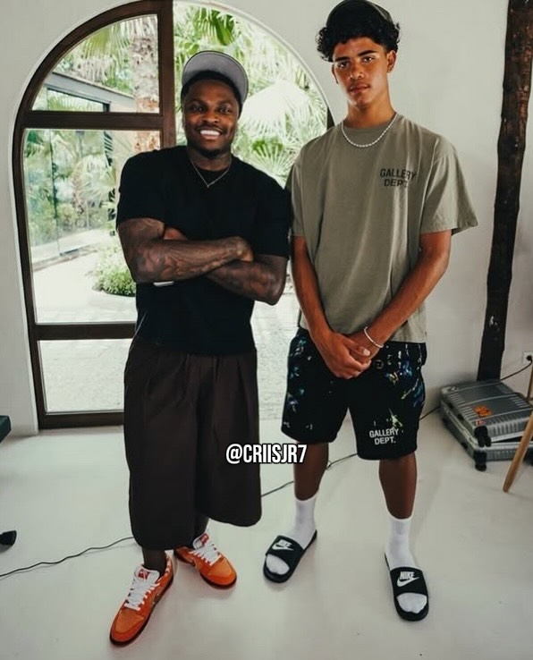 @Junior
