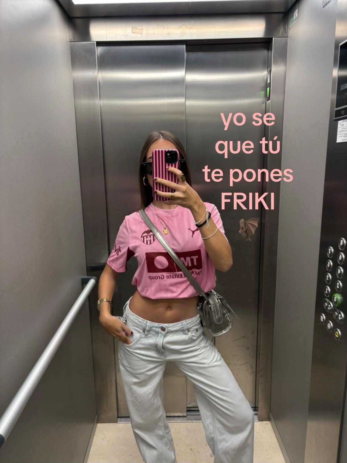 @núria