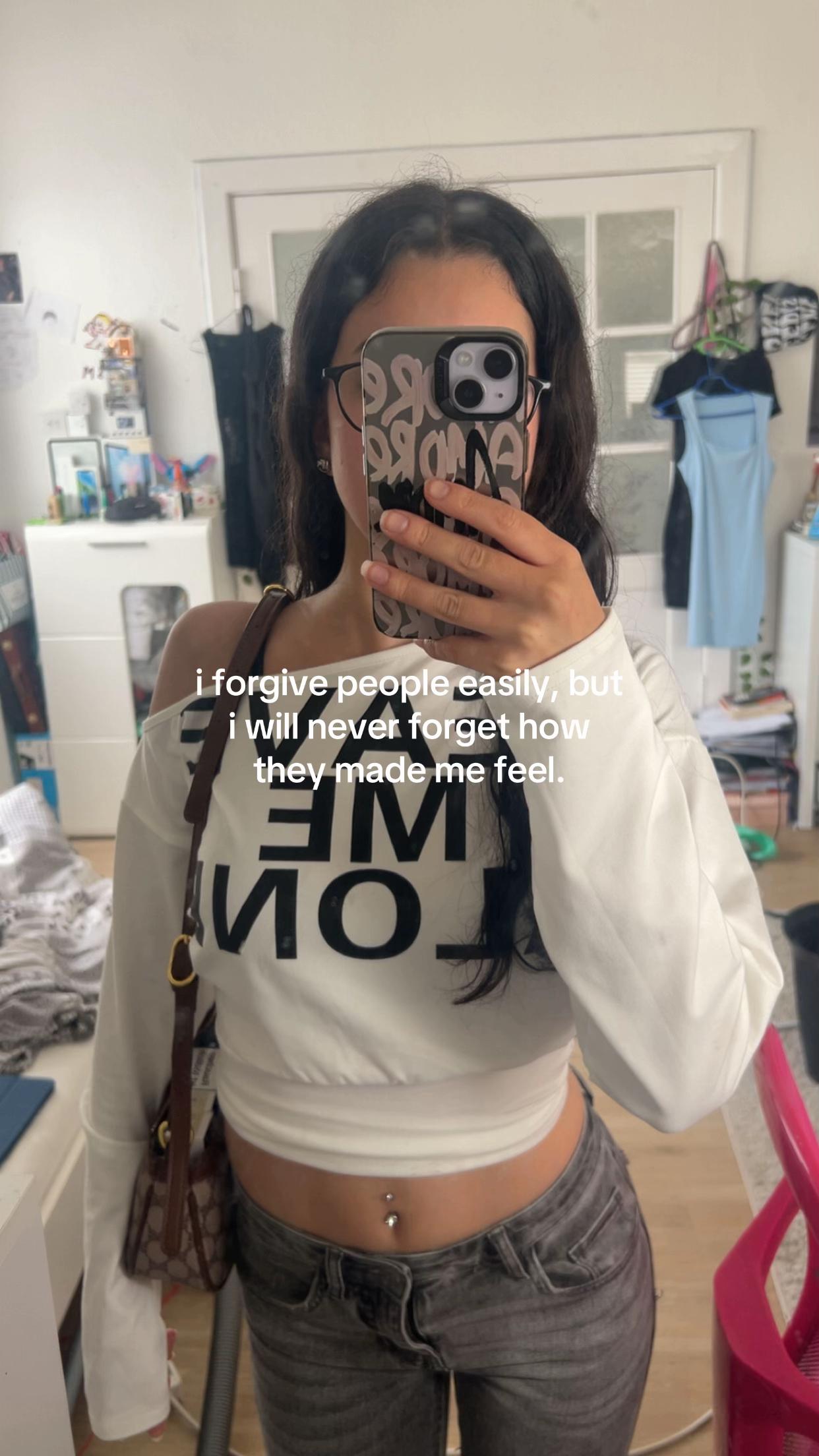 @𝒸𝒽𝒾𝒶𝓇𝒶ღ