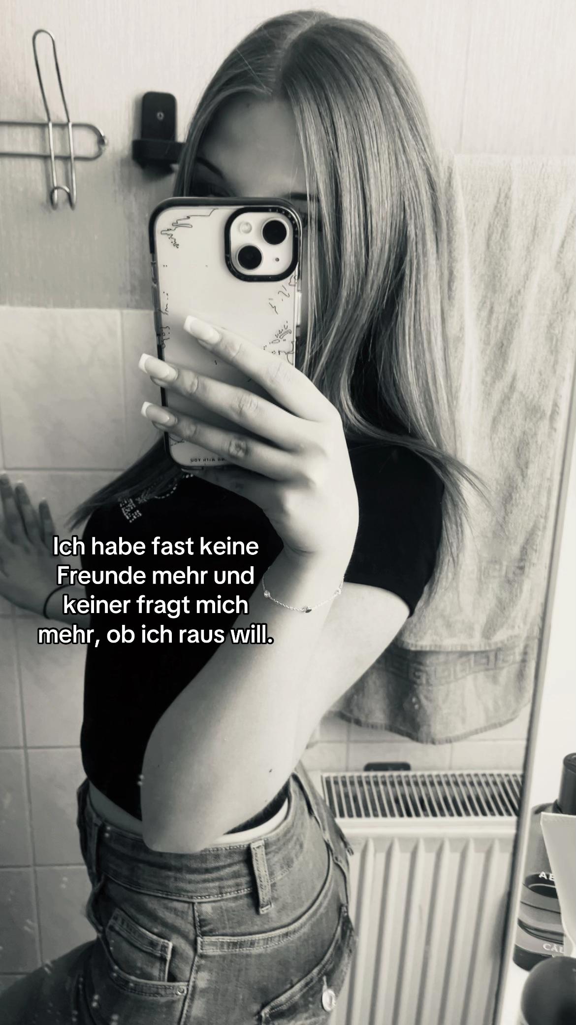 @&bull;☆&deg;𝐥𝐢𝐥𝐥𝐲&deg;☆&bull;