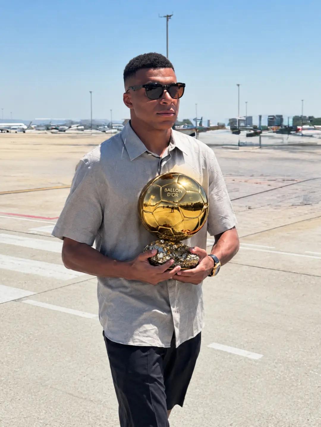 @Kylian Mbappé🇨🇵⚽️