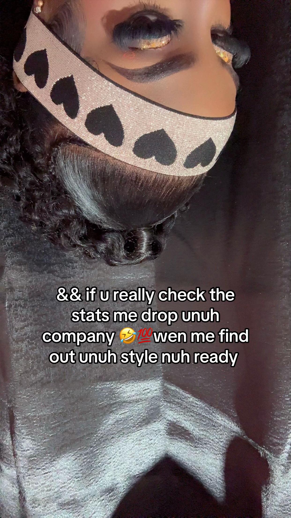 @ᑕᕼᖇIᔕᔕY👻🍭•◡̈•