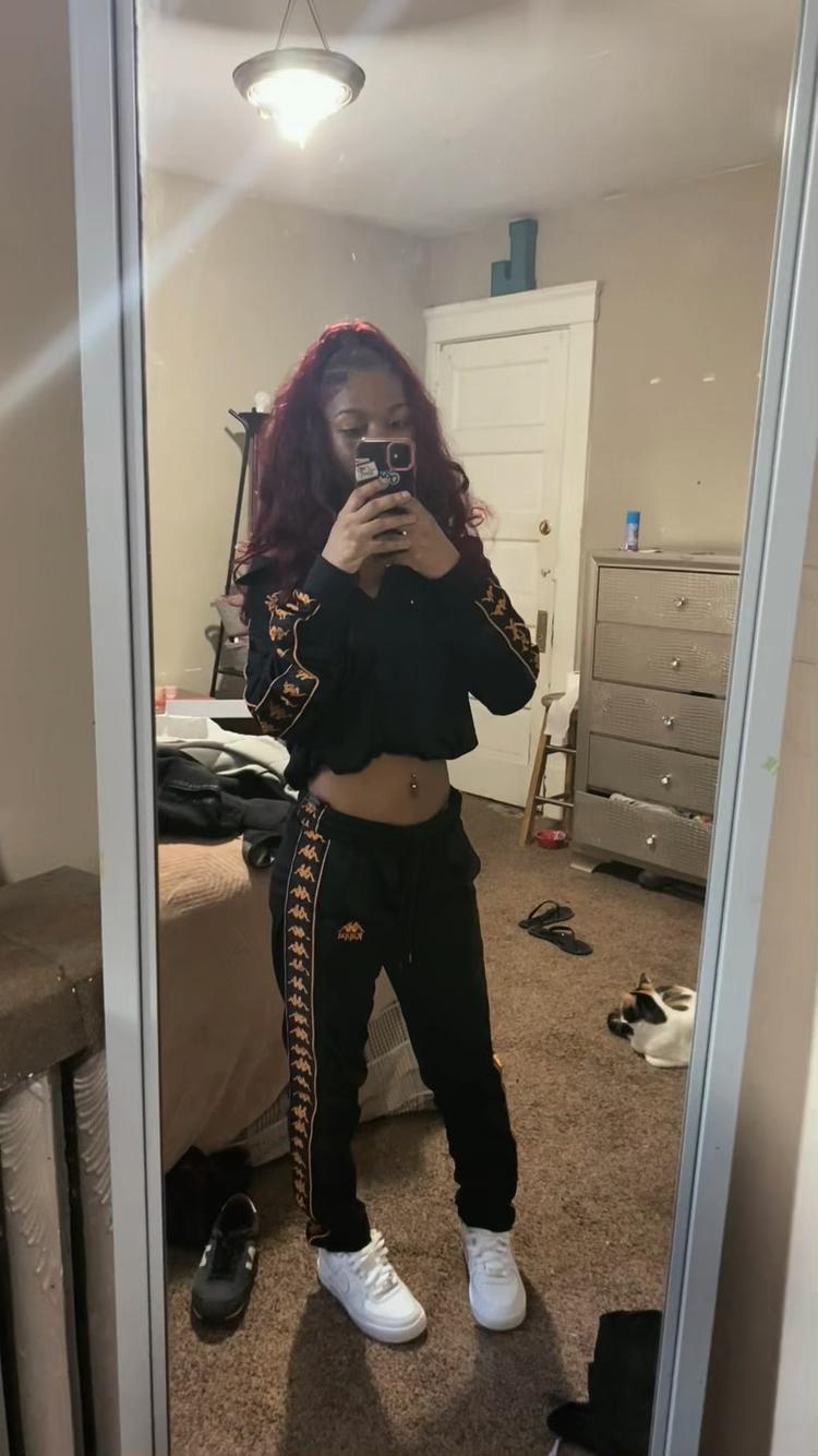 @Thick redhead 😘