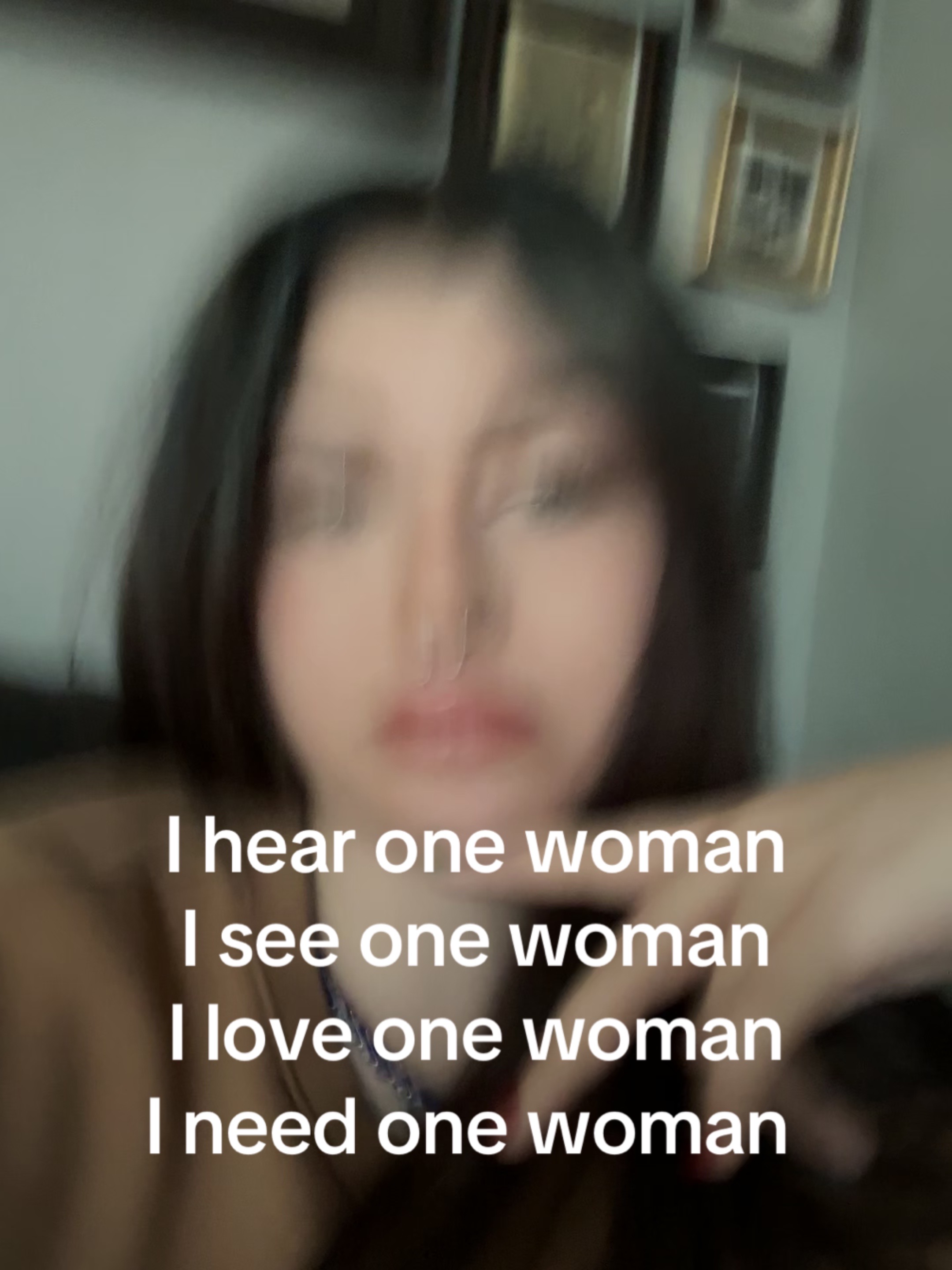 @Bella