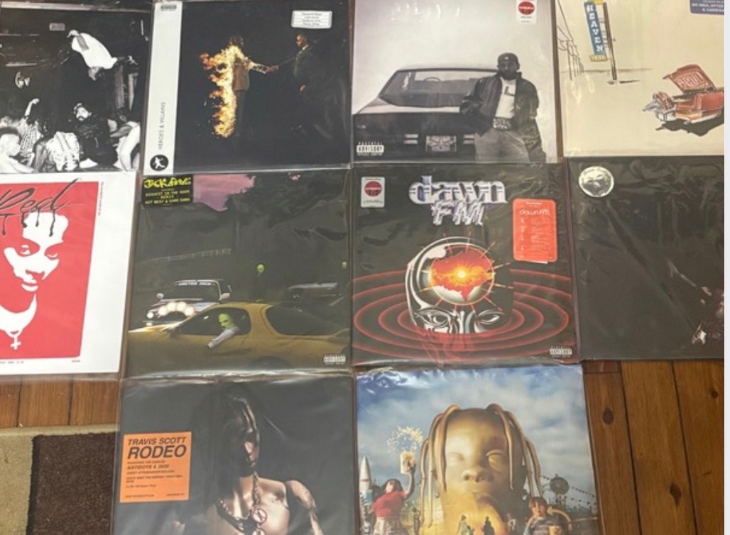 @CD’s and vinyls 26