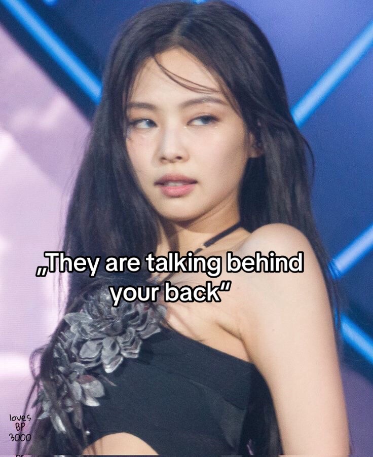 @JENNIE KIM 🔛🔝🇦🇱🇽🇰
