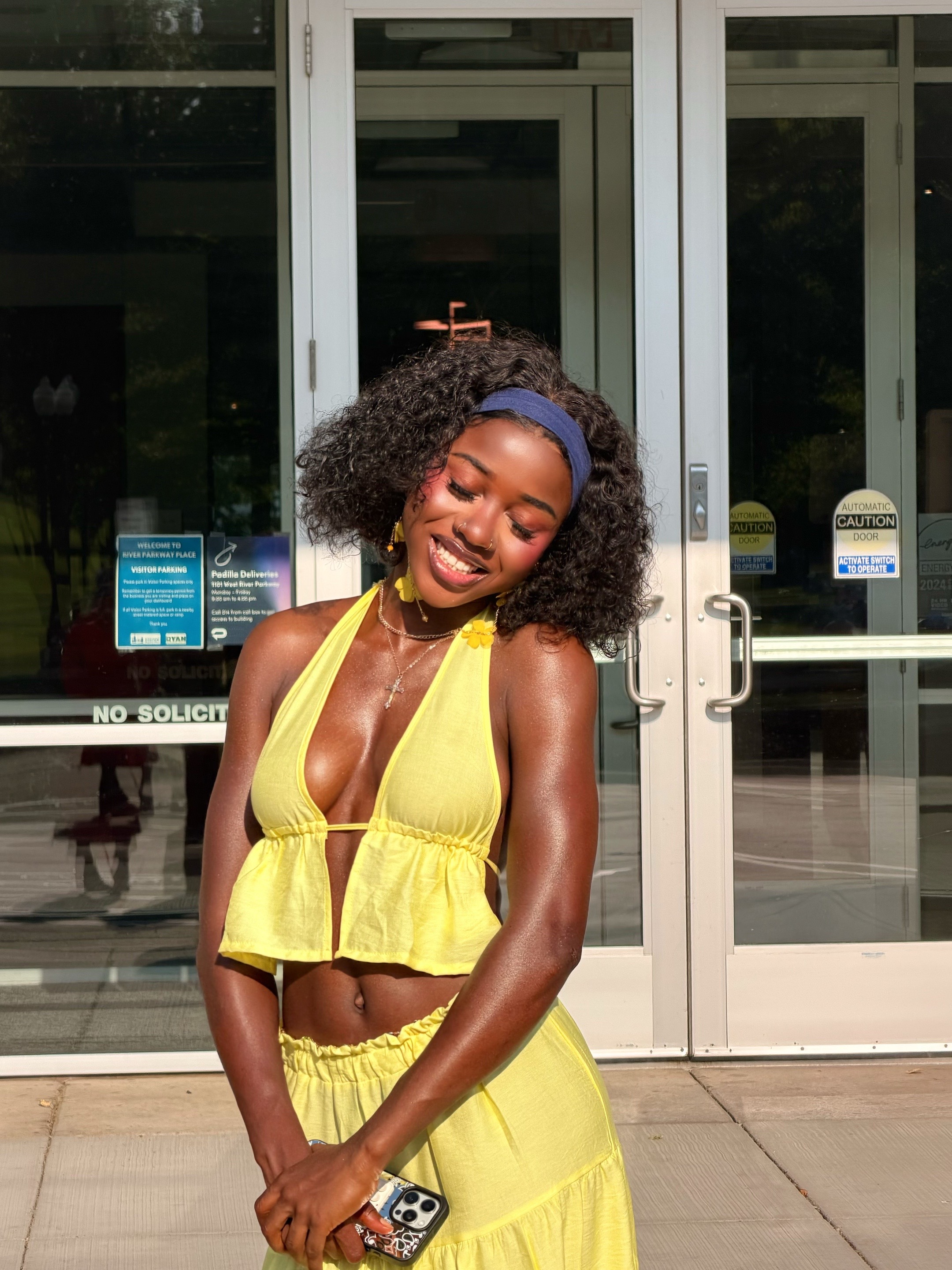 @Dark_girl_hawa