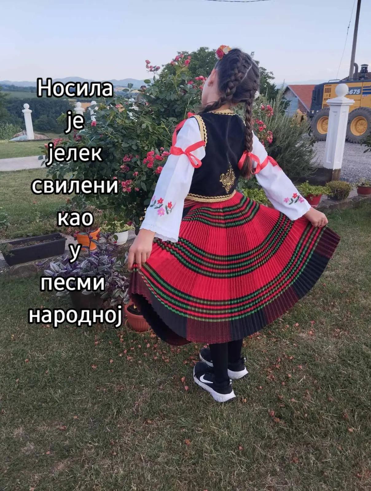 @𝓝𝓮𝓭𝓪🐻👸