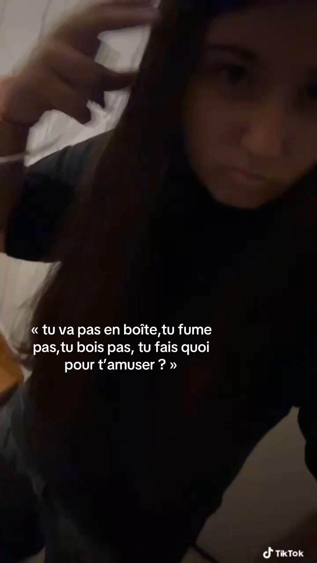 @👩🏽❤️💋👩🏽