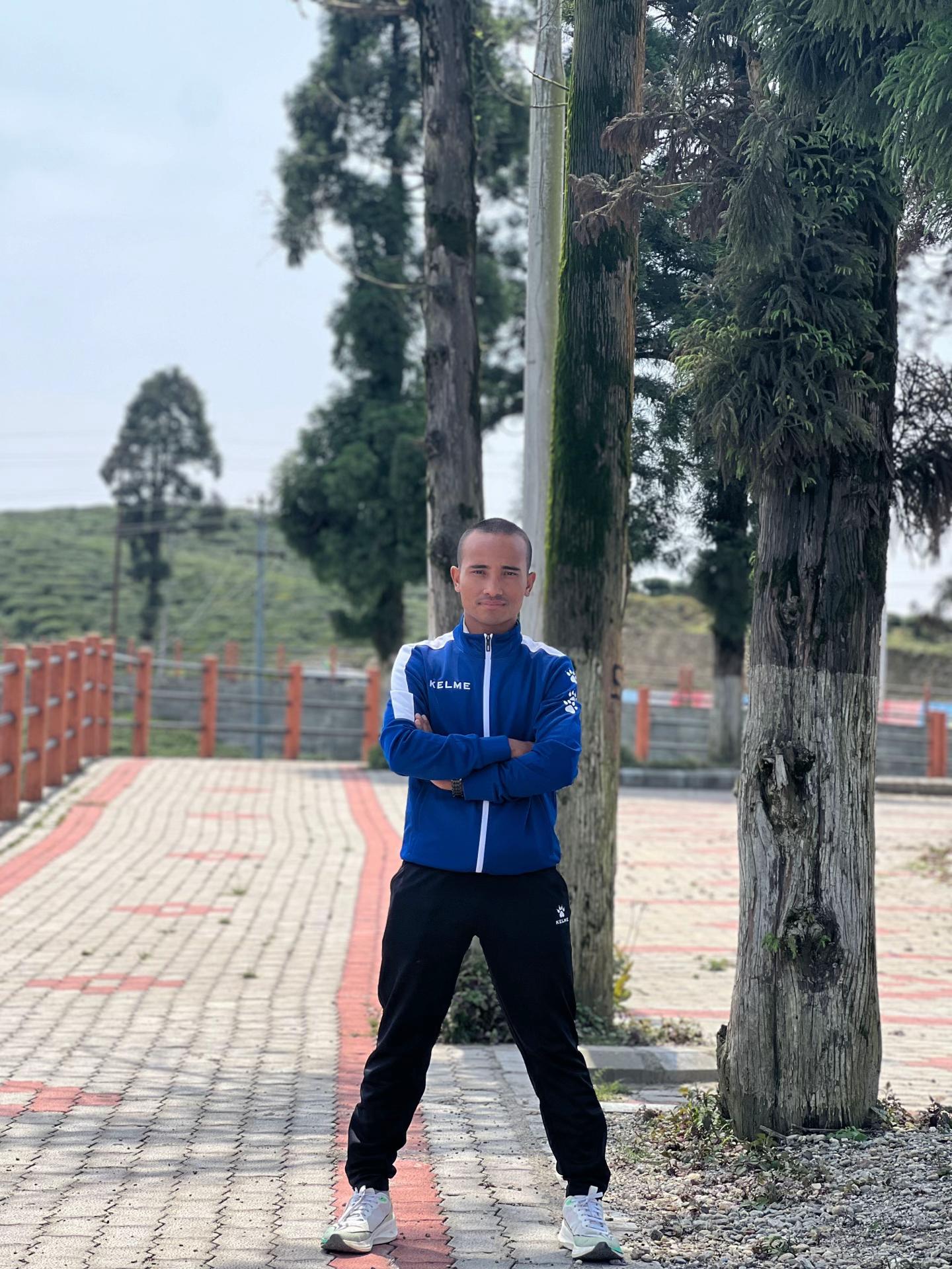 @रितेश तामाङ