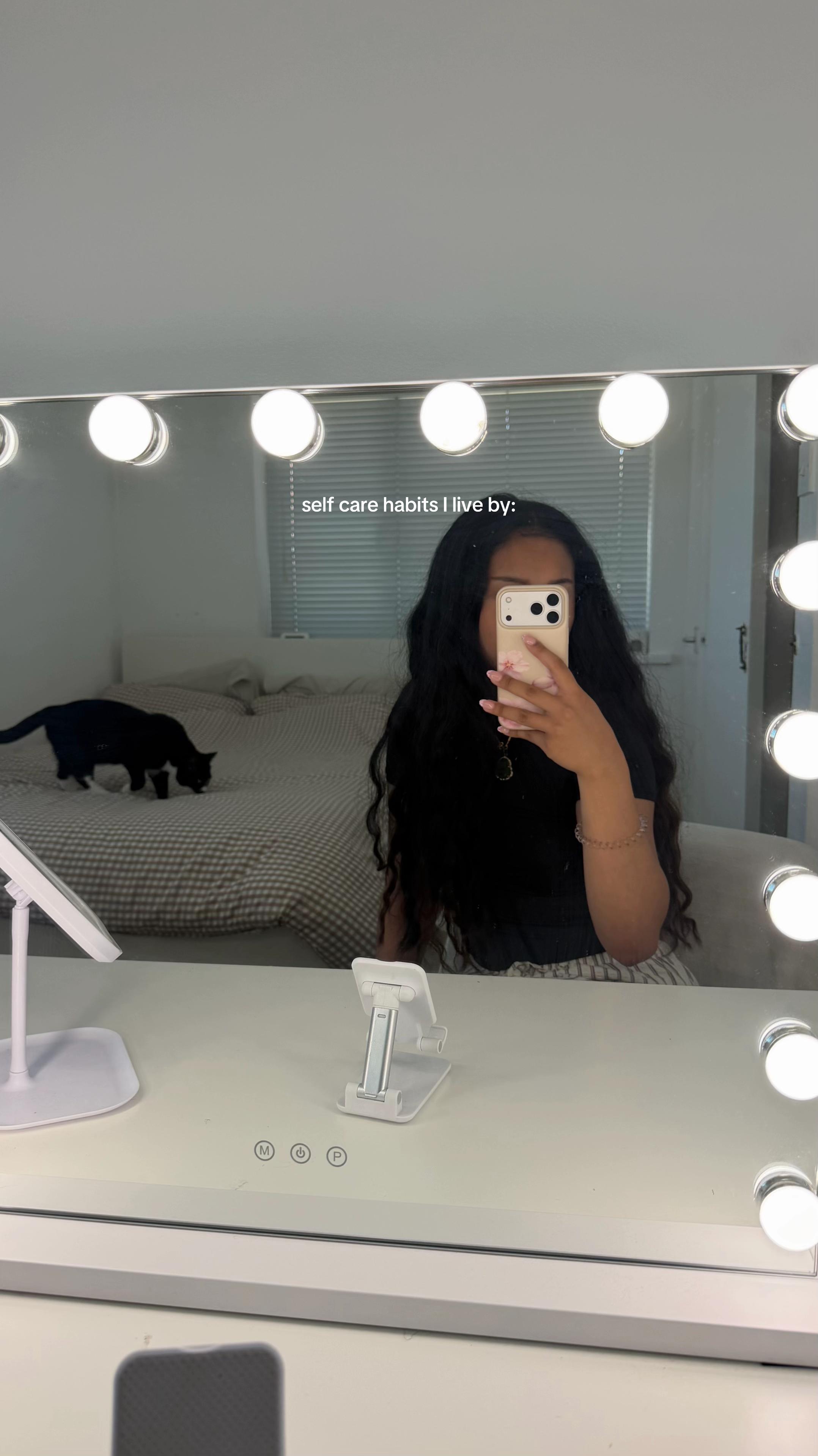 @rayᥫ᭡