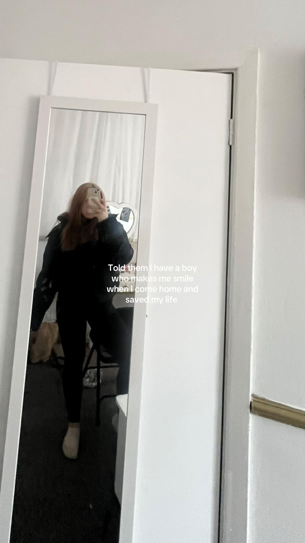 @lฤฉvvyy