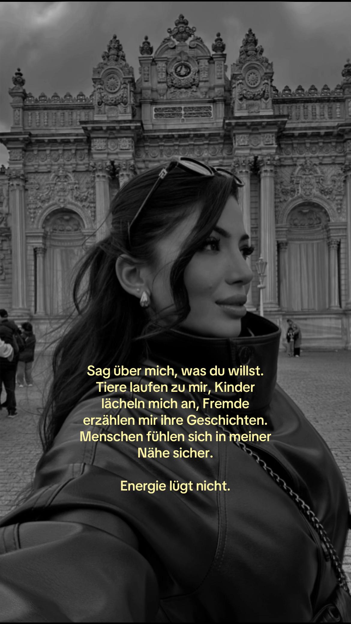 @🦋