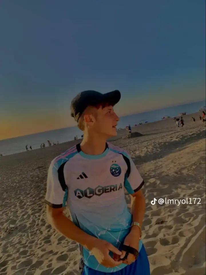 @çhîçhî sølîtâr💕