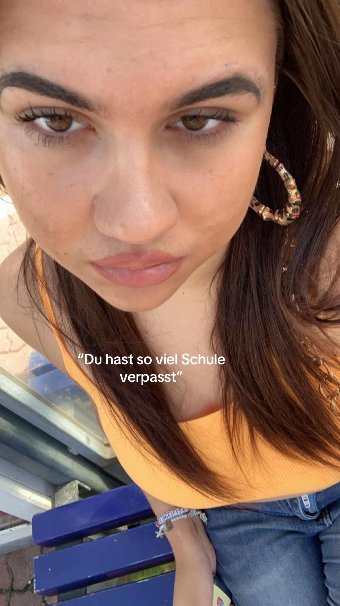 @Emi