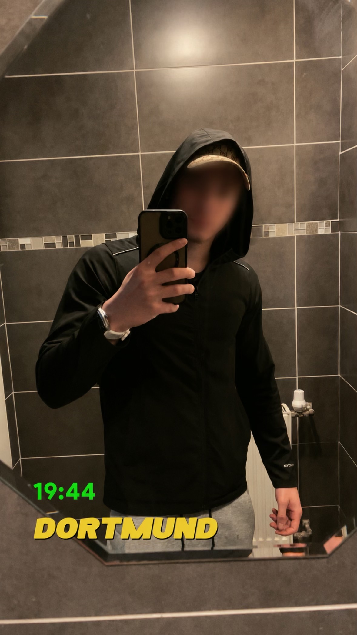 @m11stz