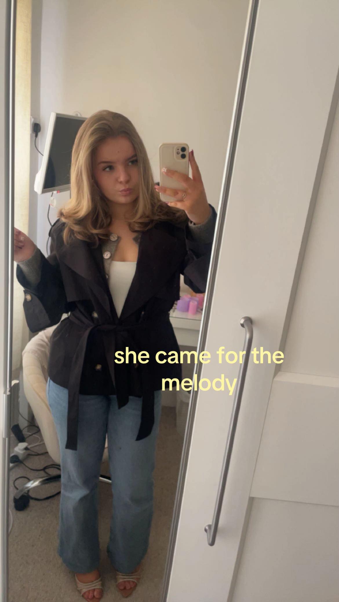@𝑀𝐼𝒜