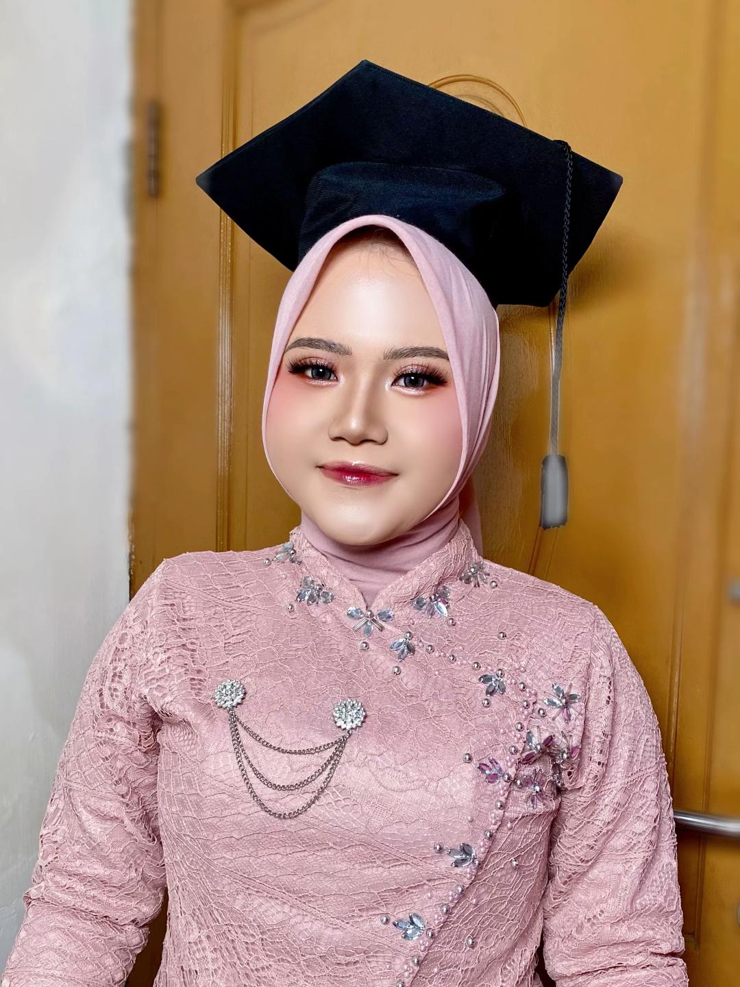 @IchaAnisa MUA SurabayaSidoarjo