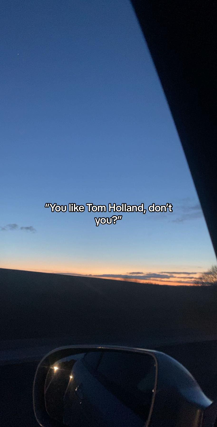 @Megan🕷️