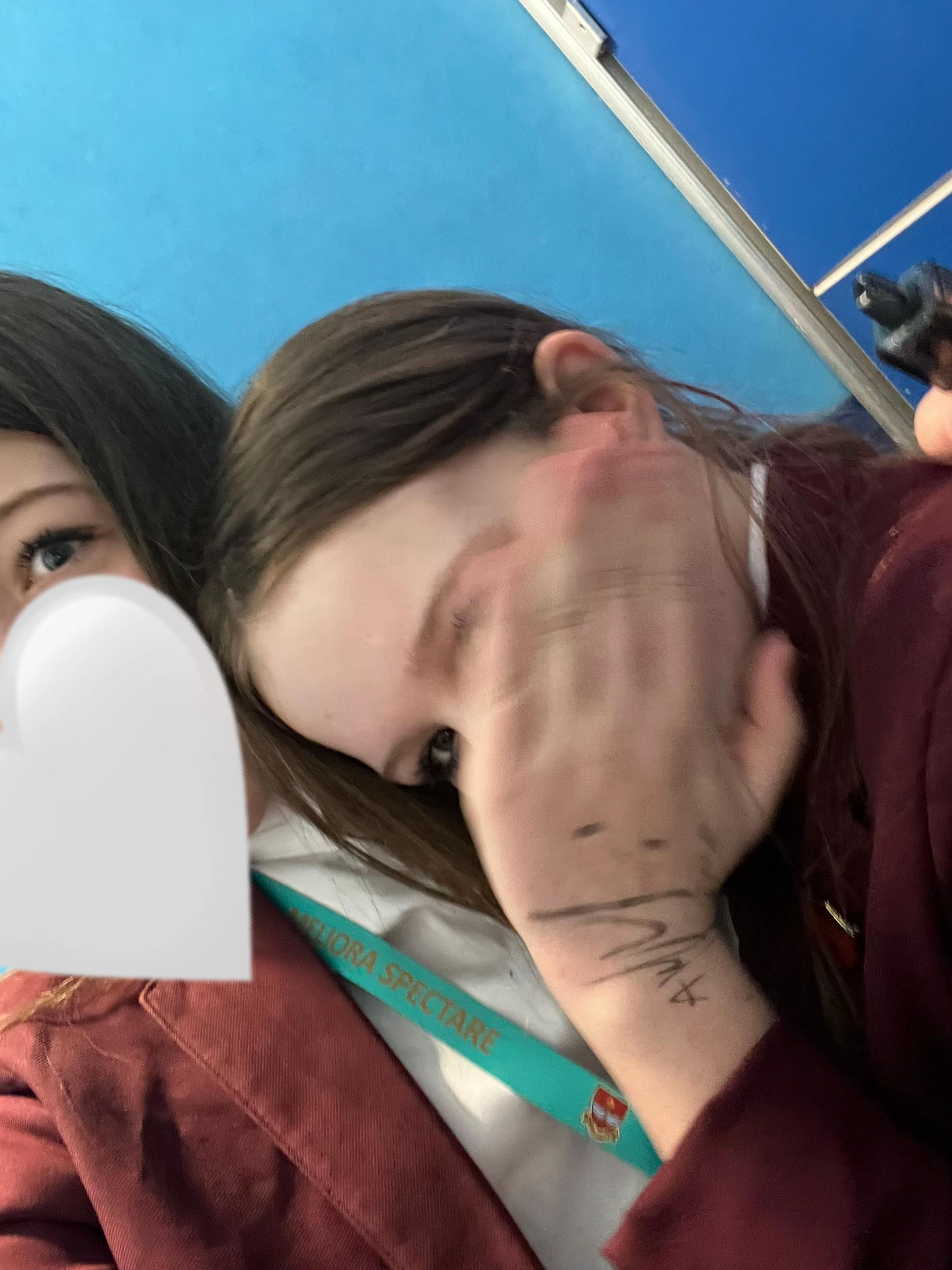 @๐๊จ๐ค