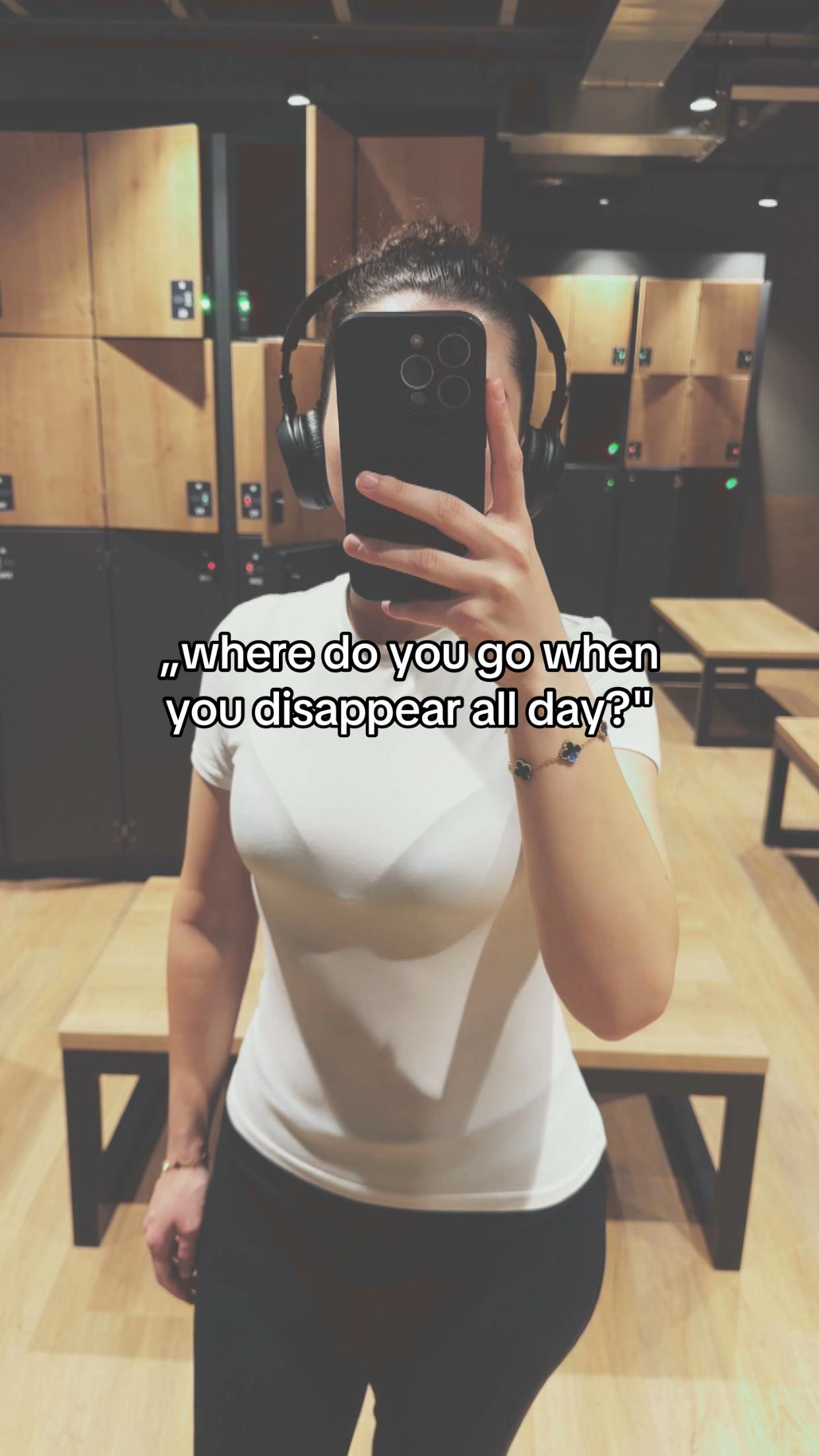 @𝐁