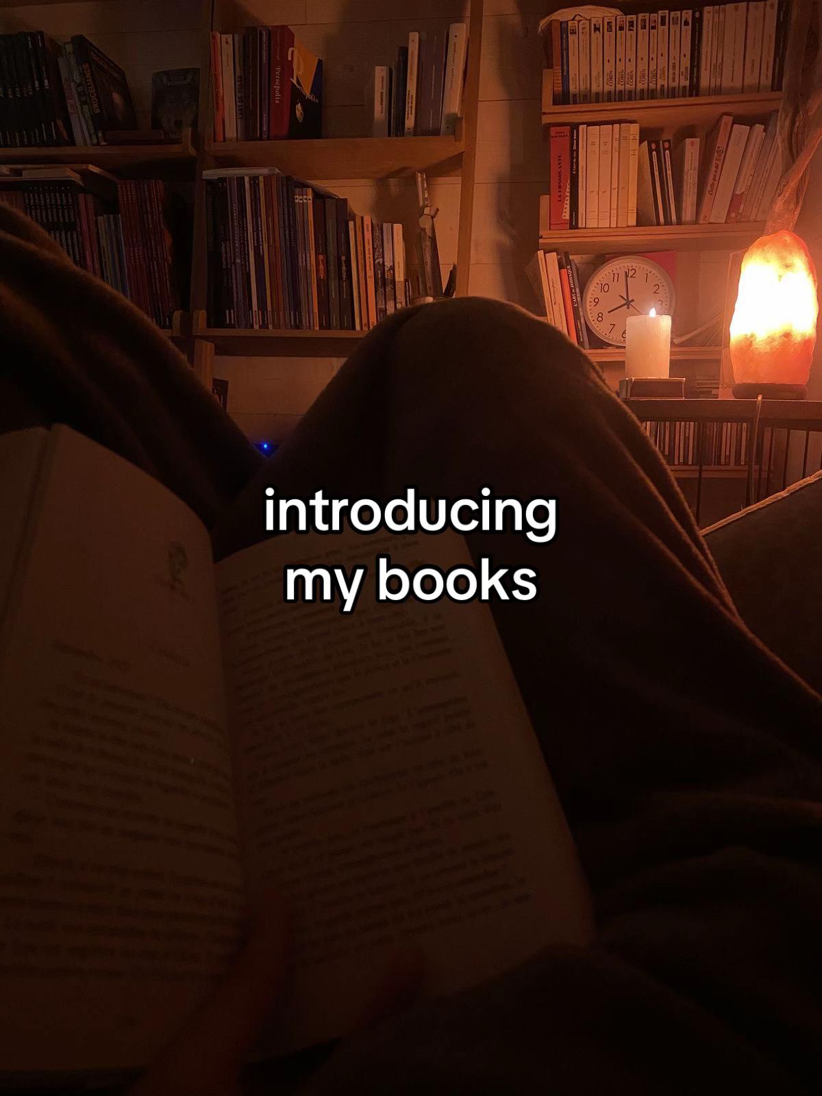 @Alicia Lloyd | Author