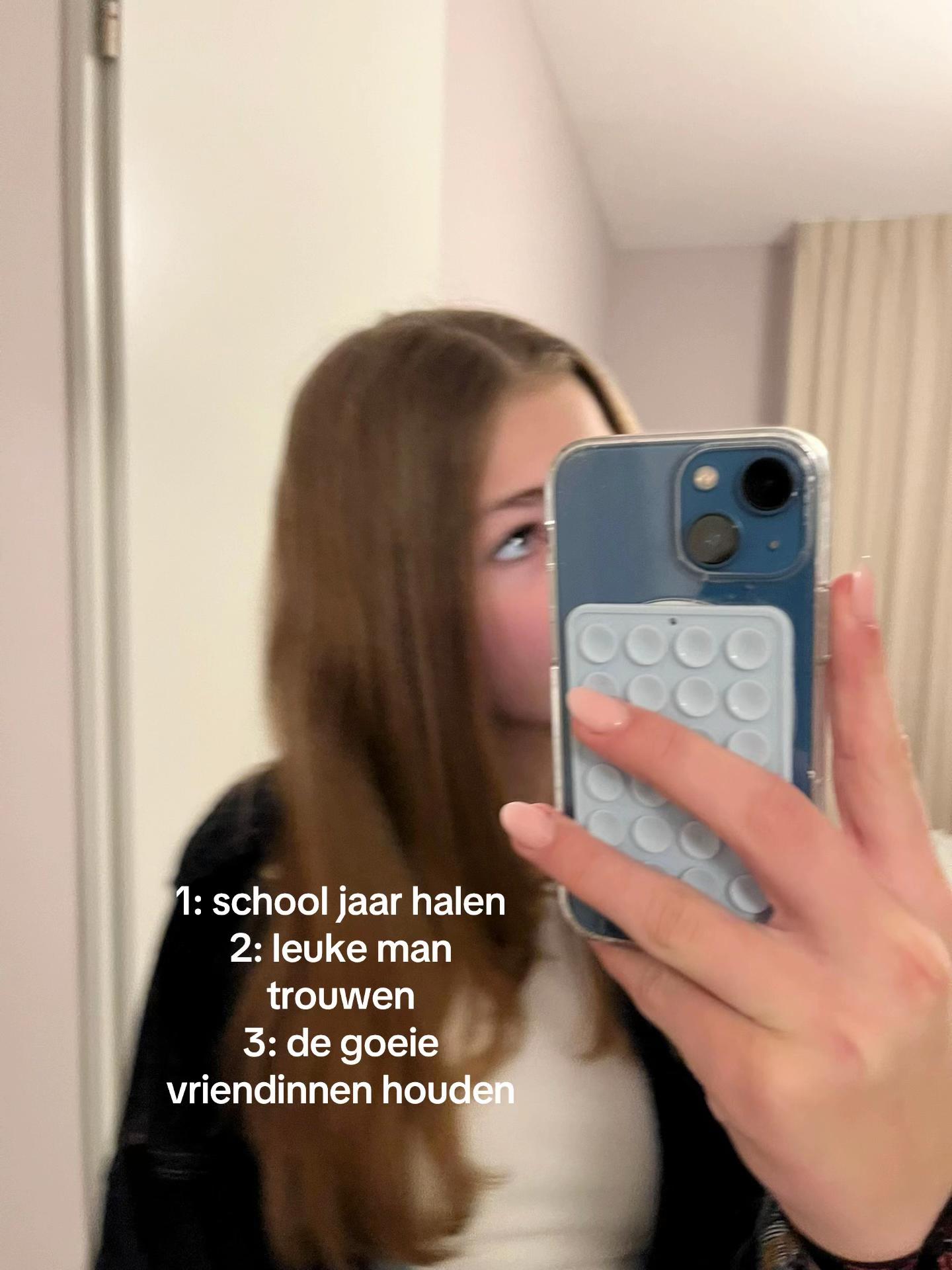 @Isa