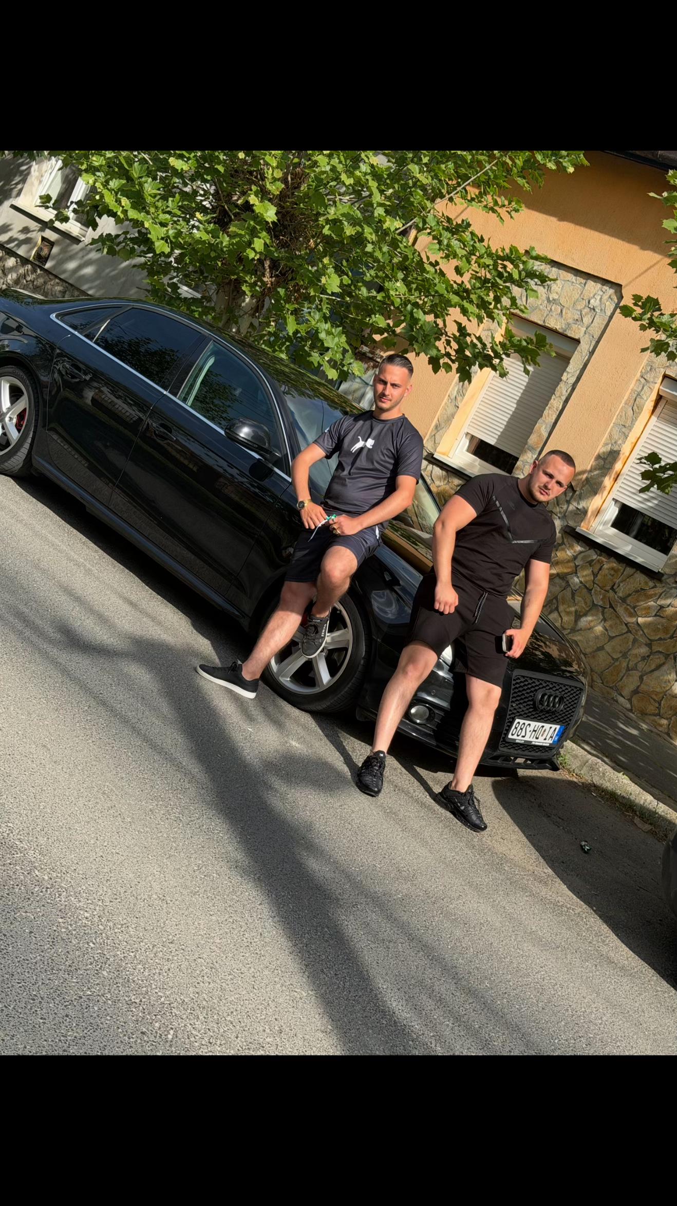 @KÖKÈNY_HENRIK